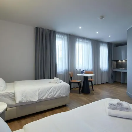 Fourty Three Luxury Serviced Apartments Düsseldorf Exterior photo A typical studio apartment
